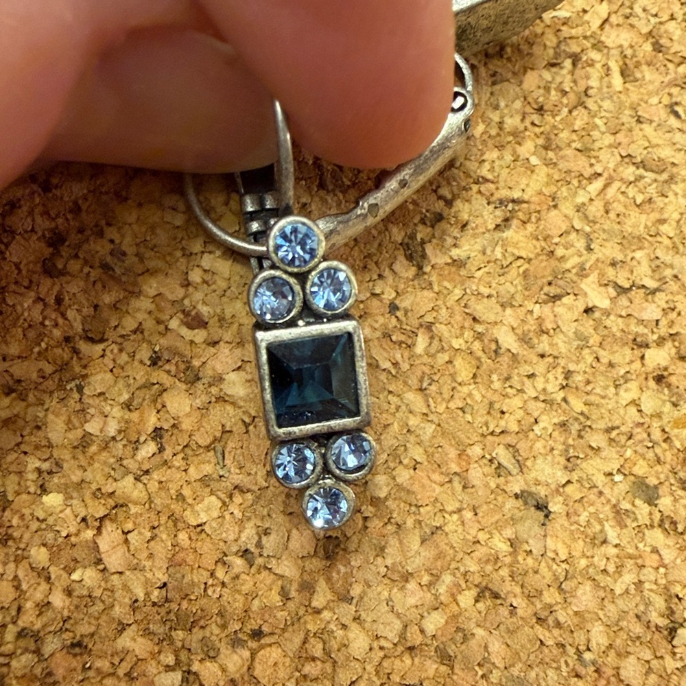 Elegant Silver and Blue Crystal Earrings - Picture 2 of 6